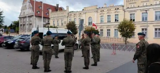 Uczniowie z Szubina pokazali, jak łączyć naukę z pomocą innym