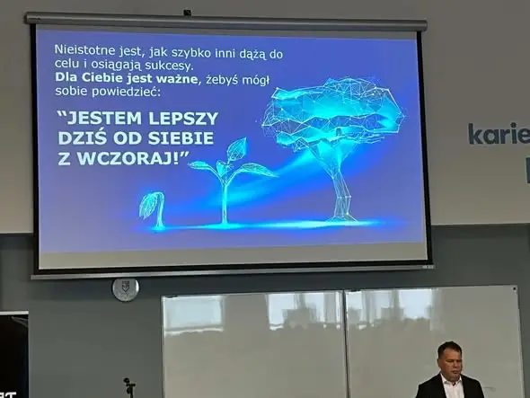 Uczniowie ze Staszica w Nakle nad Notecią na spotkaniu motywacyjnym w Toruniu