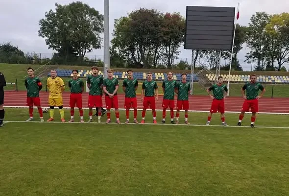 GLZS Sadki wygrywa w Nakle nad Notecią 3:0. Trzy punkty wracają do Sadek