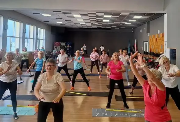 Seniorzy z Nakła nad Notecią rozpoczęli nowy sezon zajęć gimnastycznych