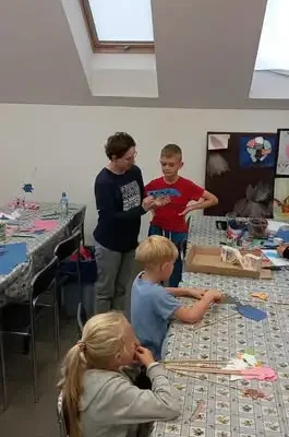 Kreatywne czwartki w Centrum Kultury w Kcyni – rozwijaj wyobraźnię z Natalią Jelińską